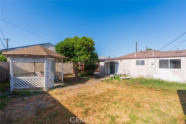 22428 Neptune Avenue, Carson CA: https://media.crmls.org/medias/54422fe2-7c4d-43ef-bb25-eb977fb35c10.jpg