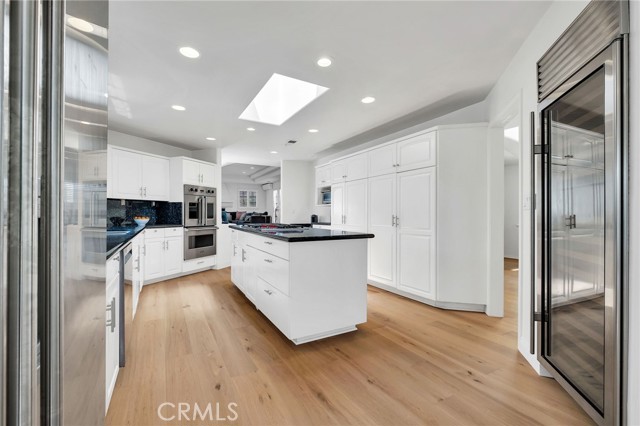 1021 Avenue D, Redondo Beach, California 90277, 4 Bedrooms Bedrooms, 0 ,2 BathroomsBathrooms,Residential,For Sale,Avenue D,0,SB26127548