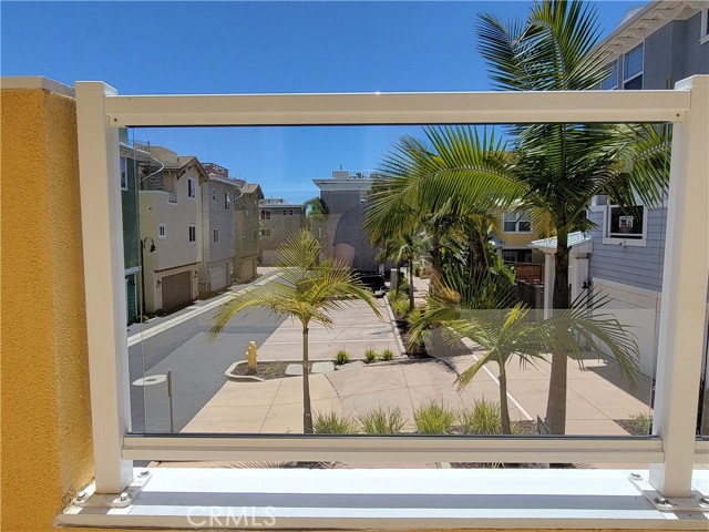 393 Wadsworth Avenue, Pismo Beach CA: https://media.crmls.org/medias/544257d1-aac8-4eb1-a215-d27107602f23.jpg