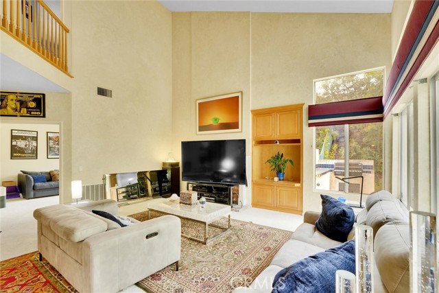 18500 Saint Moritz Drive, Tarzana (los Angeles), California 91356, 4 Bedrooms Bedrooms, ,3 BathroomsBathrooms,Residential,For Sale,18500 Saint Moritz Drive,CRSR24160134