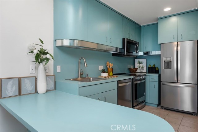 2005 Costa Del Mar RD, Carlsbad CA: https://media.crmls.org/medias/5443e561-025b-4bd2-b8ce-9597f403bfe2.jpg