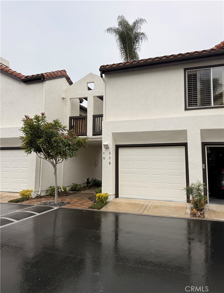 MLS #OC25261251 image #9