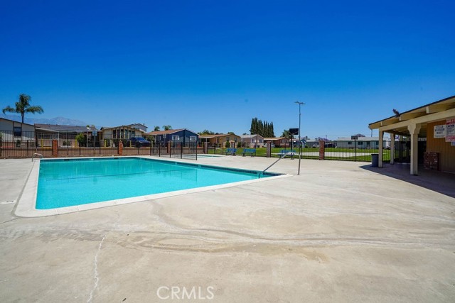 Detail Gallery Image 19 of 22 For 1855 E Riverside Dr #370,  Ontario,  CA 91761 - 3 Beds | 2 Baths