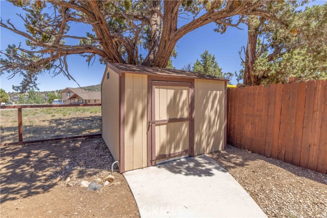 Detail Gallery Image 42 of 46 For 2127 7th Ln, Big Bear City,  CA 92314 - 2 Beds | 1/1 Baths