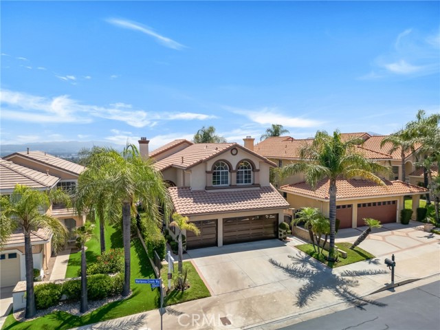 19900 Mariposa Creek Way Way, Porter Ranch CA: https://media.crmls.org/medias/54499b2d-69f0-45bc-9d5c-d822065c824e.jpg