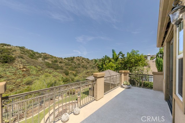 3811 Belgian Lane, Yorba Linda CA: https://media.crmls.org/medias/5449d17b-d21a-42a7-9f14-84ecbf82a269.jpg