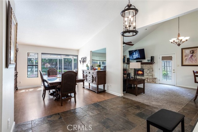 Detail Gallery Image 12 of 42 For 15656 Meadow Dr, Canyon Country,  CA 91387 - 3 Beds | 2 Baths