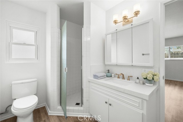 Detail Gallery Image 9 of 13 For 375 Woodland Pl a,  Costa Mesa,  CA 92627 - 3 Beds | 1/1 Baths