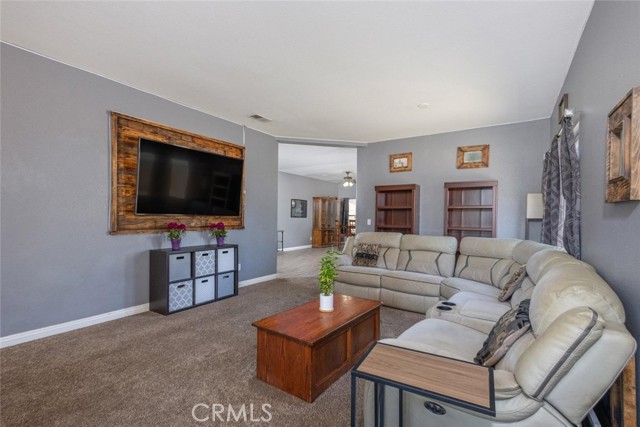 Detail Gallery Image 8 of 34 For 24871 Loire Ct, Hemet,  CA 92544 - 4 Beds | 2 Baths