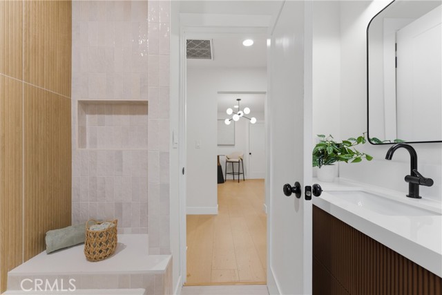 Detail Gallery Image 28 of 42 For 2010 Golden, Long Beach,  CA 90806 - 3 Beds | 2 Baths