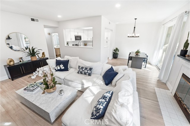 Detail Gallery Image 7 of 52 For 7322 Yellowtail Drive #104,  Huntington Beach,  CA 92648 - 2 Beds | 2 Baths