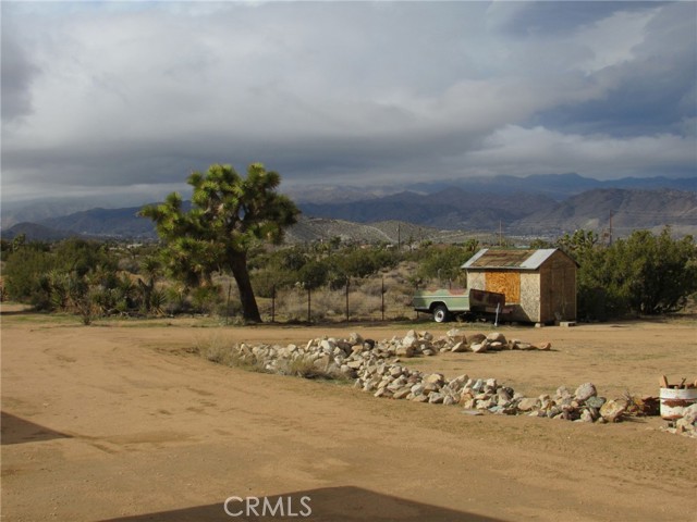 Detail Gallery Image 21 of 28 For 8626 La Contenta Rd, Yucca Valley,  CA 92284 - 2 Beds | 1 Baths