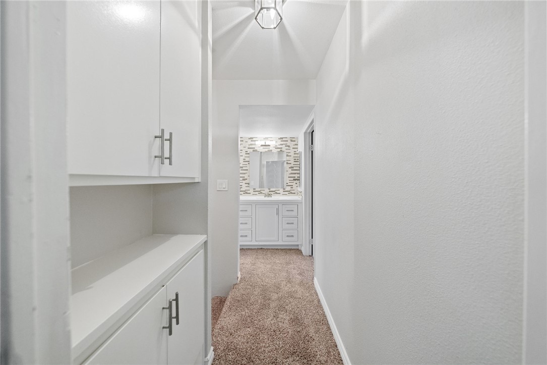 Detail Gallery Image 20 of 39 For 7321 Lennox Ave #F5,  Van Nuys,  CA 91405 - 2 Beds | 2/1 Baths