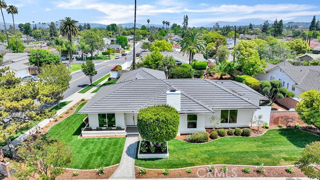 3212 Sunnywood Drive, Fullerton CA: https://media.crmls.org/medias/544d6611-3e91-4e59-aa44-755ac6bbf8cd.jpg