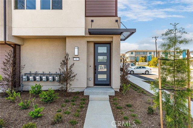 Detail Gallery Image 1 of 12 For 1595 E. Hermosa Lane #6, Placentia,  CA 92870 - 3 Beds | 2/1 Baths