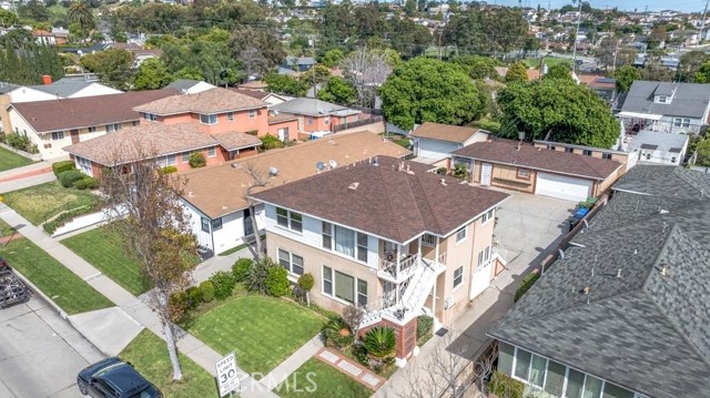 Detail Gallery Image 2 of 26 For 6228 S Fairfax Ave, Ladera Heights,  CA 90056 - – Beds | – Baths