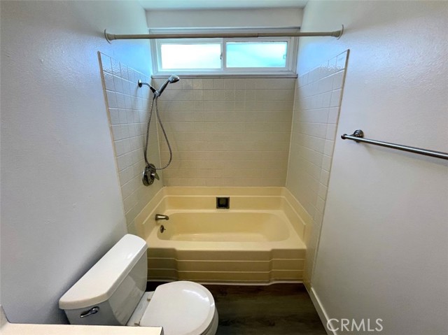 Detail Gallery Image 12 of 17 For 17182 Berlin Lane, Huntington Beach,  CA 92649 - 4 Beds | 2 Baths