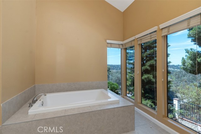 21435 Running Branch Road, Diamond Bar CA: https://media.crmls.org/medias/54510433-c26e-40d1-9dbd-d8568eb40560.jpg