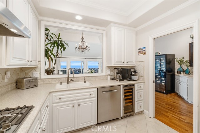 Detail Gallery Image 9 of 28 For 24494 Alta Vista Dr, Dana Point,  CA 92629 - 2 Beds | 2/1 Baths