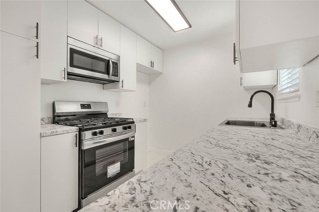 Detail Gallery Image 6 of 45 For 8990 19th St #201,  Rancho Cucamonga,  CA 91701 - 1 Beds | 1 Baths