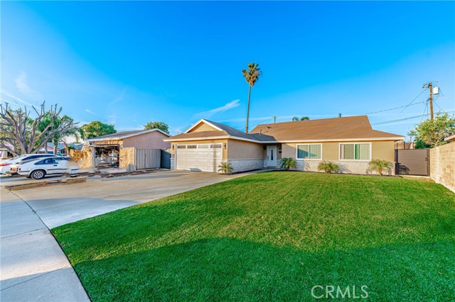 Detail Gallery Image 3 of 43 For 1687 Sunrise Way, Corona,  CA 92882 - 4 Beds | 1/1 Baths