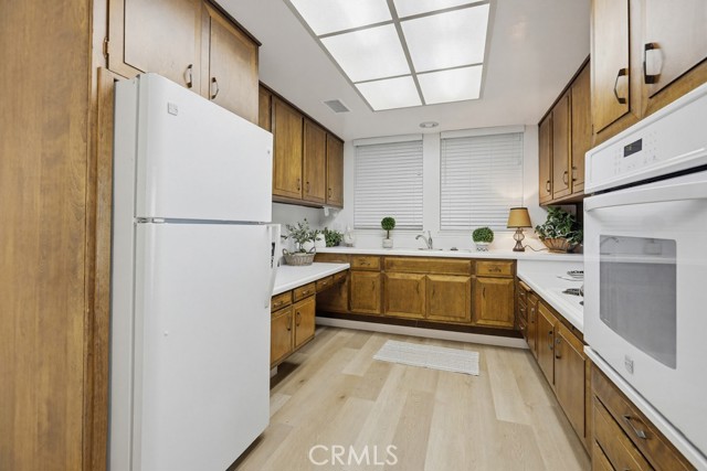 Detail Gallery Image 21 of 48 For 13342 Del Monte 5p,  Seal Beach,  CA 90740 - 2 Beds | 2 Baths