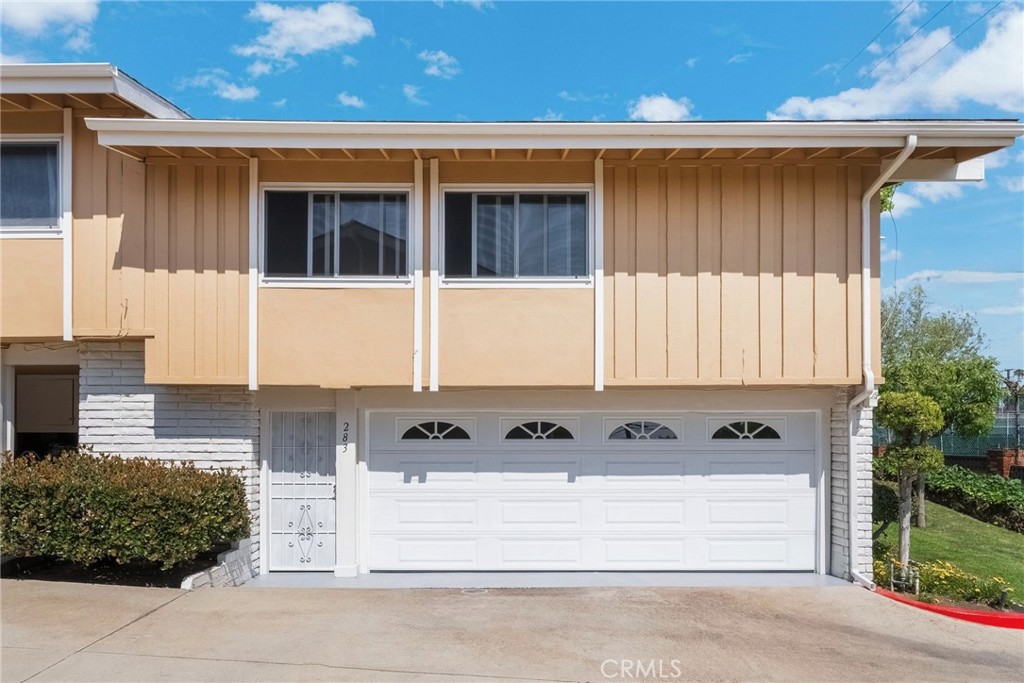 3500 W Manchester Boulevard #283