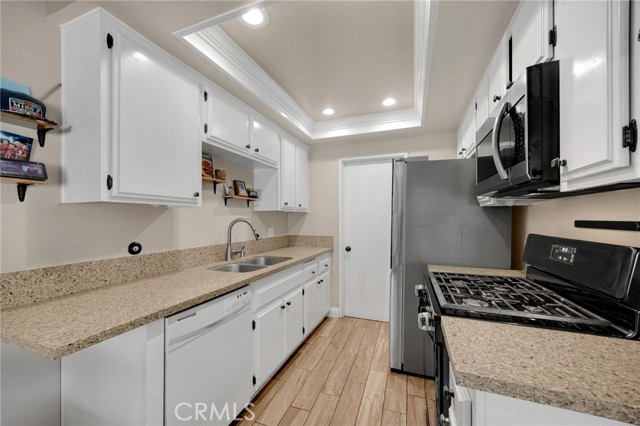 Detail Gallery Image 5 of 19 For 19836 White Spring Lane, Yorba Linda,  CA 92886 - 3 Beds | 2 Baths