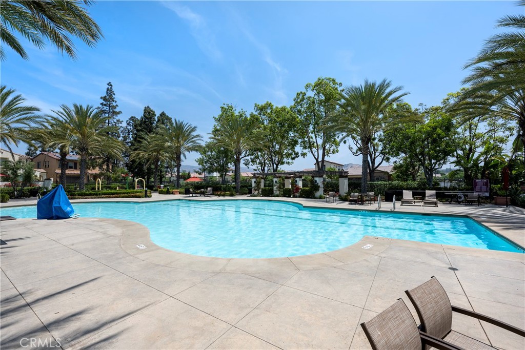 Large Community Pool!