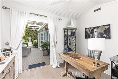 Detail Gallery Image 15 of 17 For 31642 Jewel Ave, Laguna Beach,  CA 92651 - 3 Beds | 2 Baths