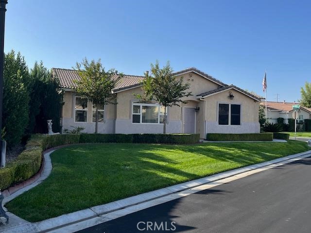 Detail Gallery Image 2 of 21 For 812 via Rosa, Los Banos,  CA 93635 - 3 Beds | 2 Baths