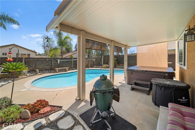 Detail Gallery Image 23 of 33 For 24805 Oakhurst Ct, Murrieta,  CA 92563 - 3 Beds | 2/1 Baths