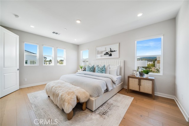 Detail Gallery Image 30 of 58 For 301 Brackens, Lake Forest,  CA 92630 - 4 Beds | 4 Baths