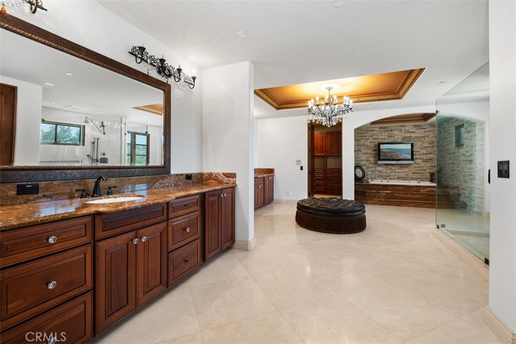 MLS #OC25250385 image #20