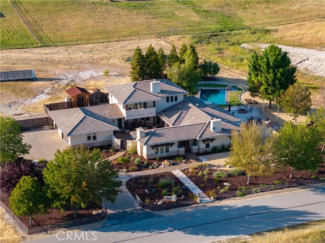 Detail Gallery Image 1 of 59 For 9235 Harvest Way, Atascadero,  CA 93422 - 4 Beds | 3 Baths