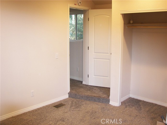 24977 Crest Forest Drive, Crestline CA: https://media.crmls.org/medias/54565bc7-c1bc-4b89-8d8d-3aedc73781b0.jpg
