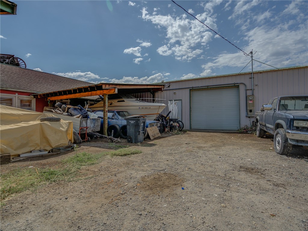 180 E Webb Street, Montague, California 96064, ,Commercial Sale,For Sale,180 E Webb Street,CRSN23146391