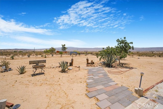 61975 La Brisa Drive, Joshua Tree CA: https://media.crmls.org/medias/54588c18-7372-4ab3-b7af-5248cc909530.jpg