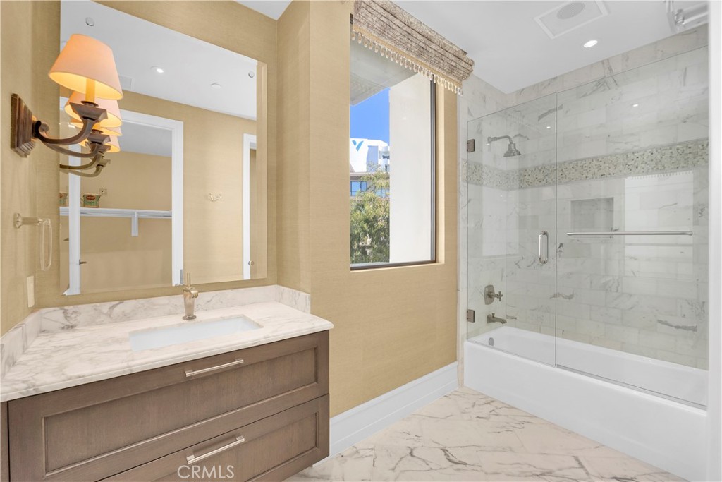 5459a695 8be8 424f 9acc 50839be79de2