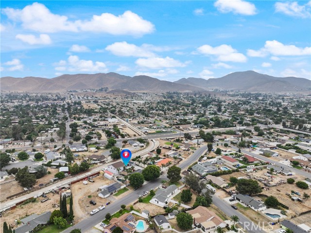 8963 Bold Ruler Lane, Jurupa Valley CA: https://media.crmls.org/medias/5459a6e5-bd1b-47f7-9e5d-d05cea5b0803.jpg