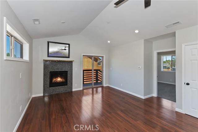 2217 Juniper Lane, Big Bear City CA: https://media.crmls.org/medias/545b628d-e7bc-4e54-b91f-59e310207883.jpg