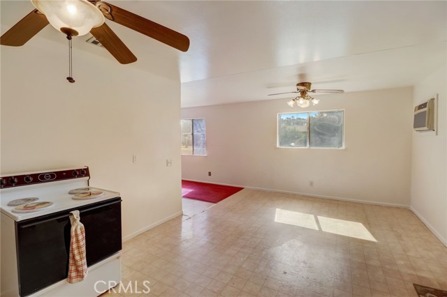 Detail Gallery Image 5 of 27 For 83140 Alvarado Ave, Thermal,  CA 92274 - 3 Beds | 1/1 Baths