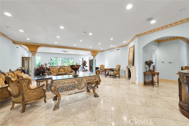 22349 Dolorosa Street, Woodland Hills CA: https://media.crmls.org/medias/545ceeb9-6f96-46dd-a118-9633d04a64d7.jpg