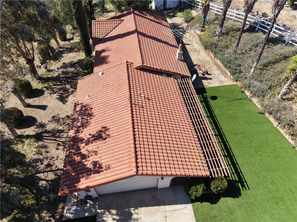 https://media.crmls.org/medias/545cfa18-3425-4002-9df9-a4fd1d78578e.jpg?preset=X-Large