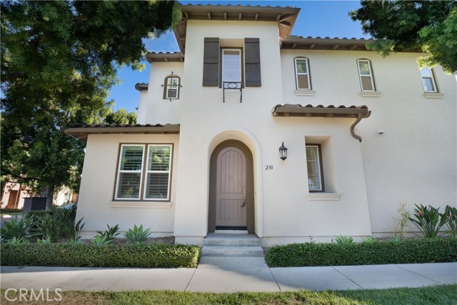 Detail Gallery Image 2 of 60 For 230 Tall Oak, Irvine,  CA 92603 - 4 Beds | 2/1 Baths