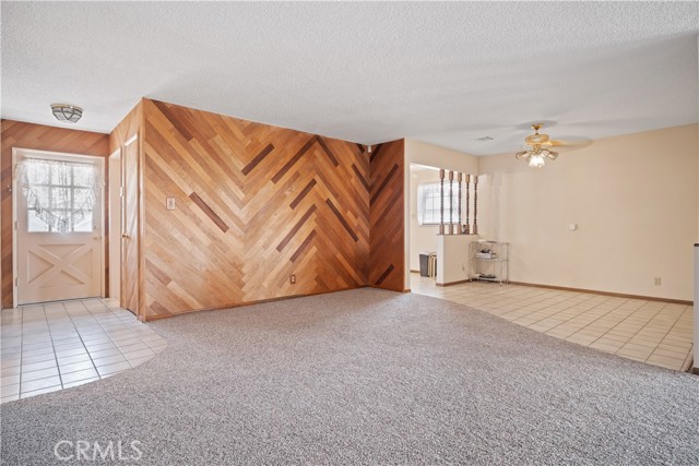 5422 Golondrina Drive, San Bernardino CA: https://media.crmls.org/medias/545d4b96-c158-43e2-a39c-5caefbf35a07.jpg
