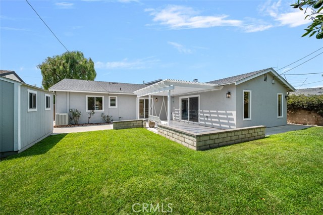 16806 Olive Street, Fountain Valley CA: https://media.crmls.org/medias/54604e7d-c3ef-45b1-b840-d791917348d1.jpg