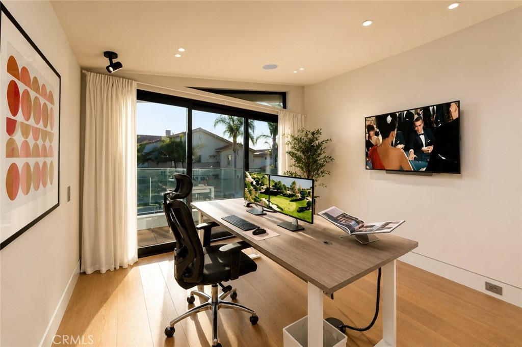 MLS #OC26148642 image #32