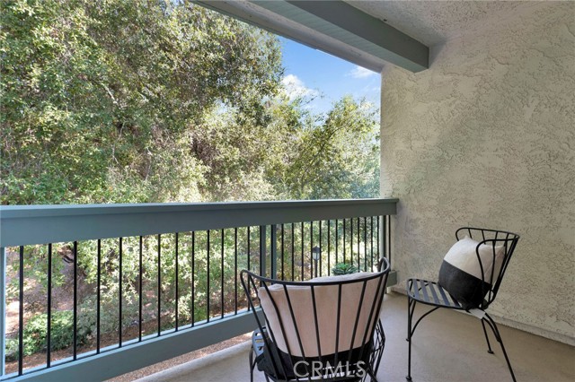 Detail Gallery Image 6 of 34 For 23643 Park Capri #39,  Calabasas,  CA 91302 - 3 Beds | 2 Baths