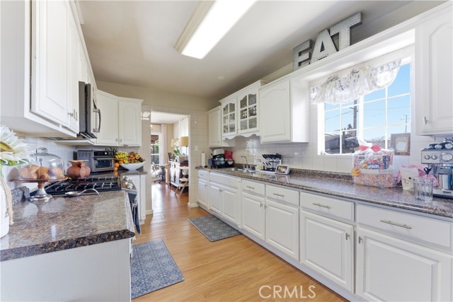 Detail Gallery Image 18 of 34 For 2426 Marty, Santa Ana,  CA 92706 - 3 Beds | 1/1 Baths